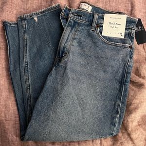 Abercrombie & Fitch Mom Jeans - High Rise
